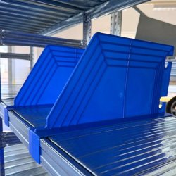 Deleplade i bl� plast - H: 200 mm - V�lg mellem 4 varianter