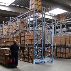 Pallestige inkl. gulvankre (10 ton) � H: 2000 mm, D: 1100 mm
