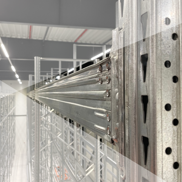 B�rebj�lke 1800x106 mm inkl. sikringssplitter � 1050 kg pr. palle pr. b�relag